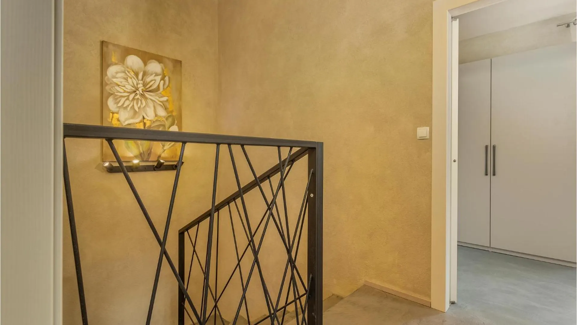 Amazing Home In Sveti Ivan Dobrinjski With Sauna Feriehus
